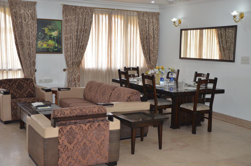 Ibc Hotels & Resorts Pvt. Ltd. Bangalore Buitenkant foto