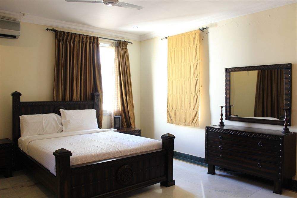 Ibc Hotels & Resorts Pvt. Ltd. Bangalore Buitenkant foto