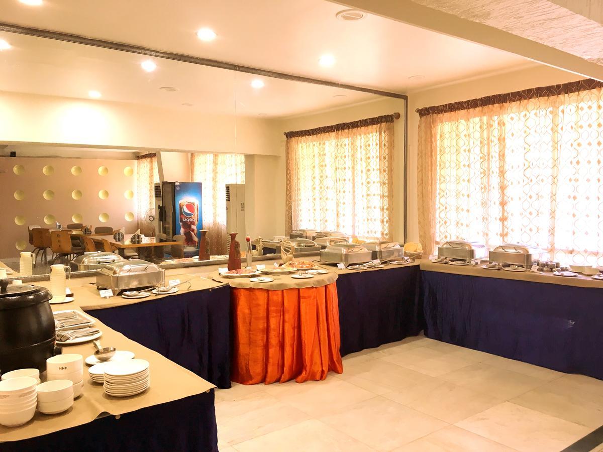 Ibc Hotels & Resorts Pvt. Ltd. Bangalore Buitenkant foto